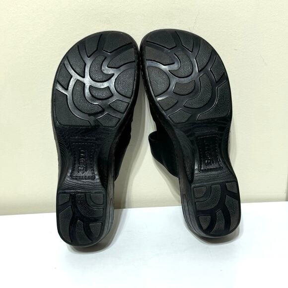 Born Women’s Black Leather Slip On Mary Jane Mule Clog Buckle Accent Size 9 - Picture 9 of 12